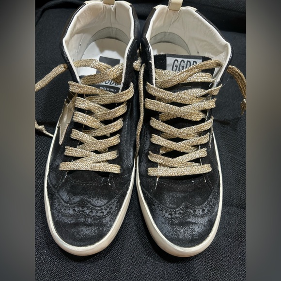 Mid Star Glitter Sneaker
Golden Goose new without box size 38 - Picture 5 of 12